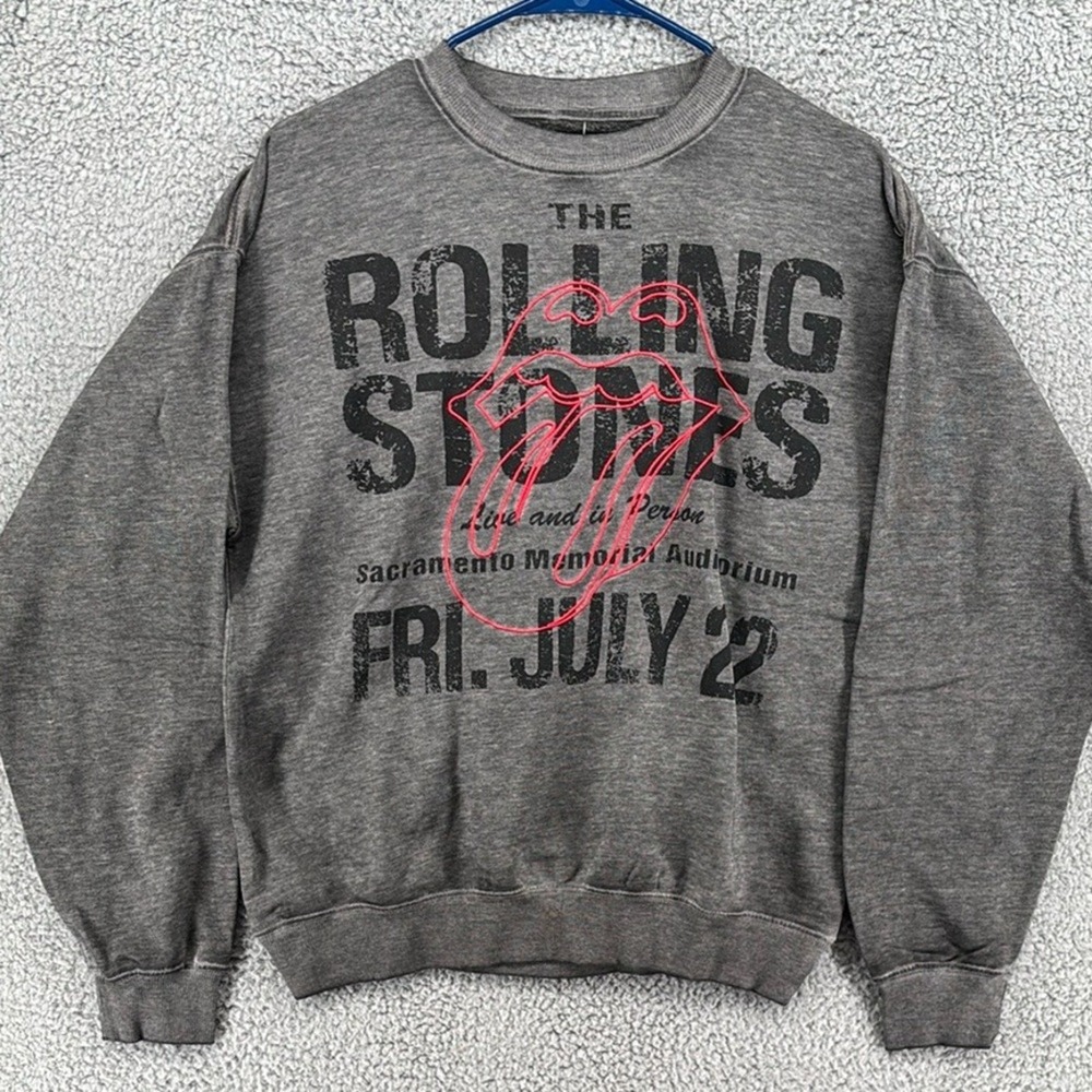 The Rolling Stones Sacramento Concert Graphic Sweatshirt Gray Pink Womens Sz XL